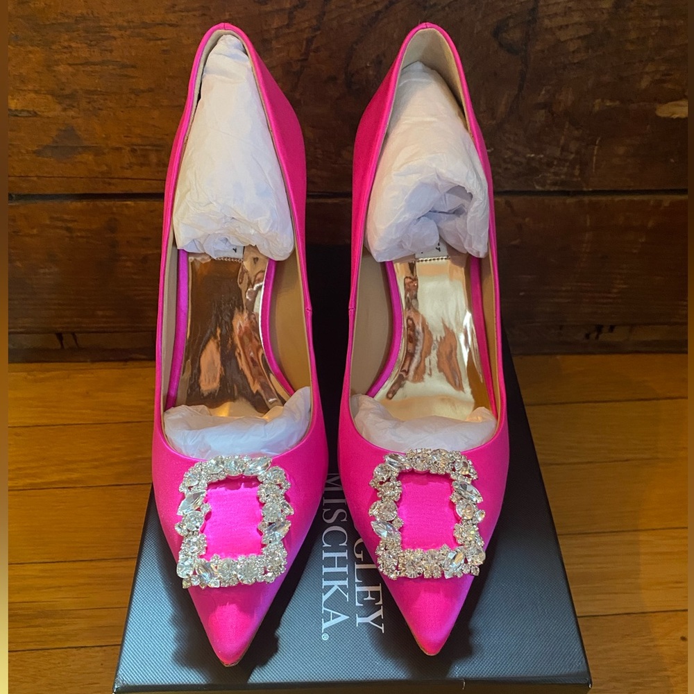 NWT Badgley Mischka Hot Pink Pumps